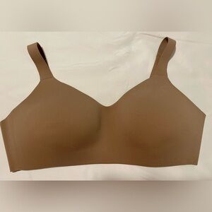NWT LuLuLemon Hold True Bra